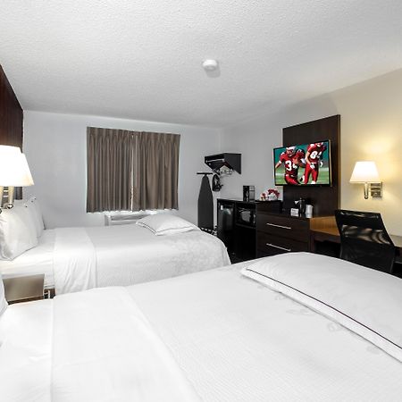 Red Roof Inn Plus+ & Suites Malone Εξωτερικό φωτογραφία