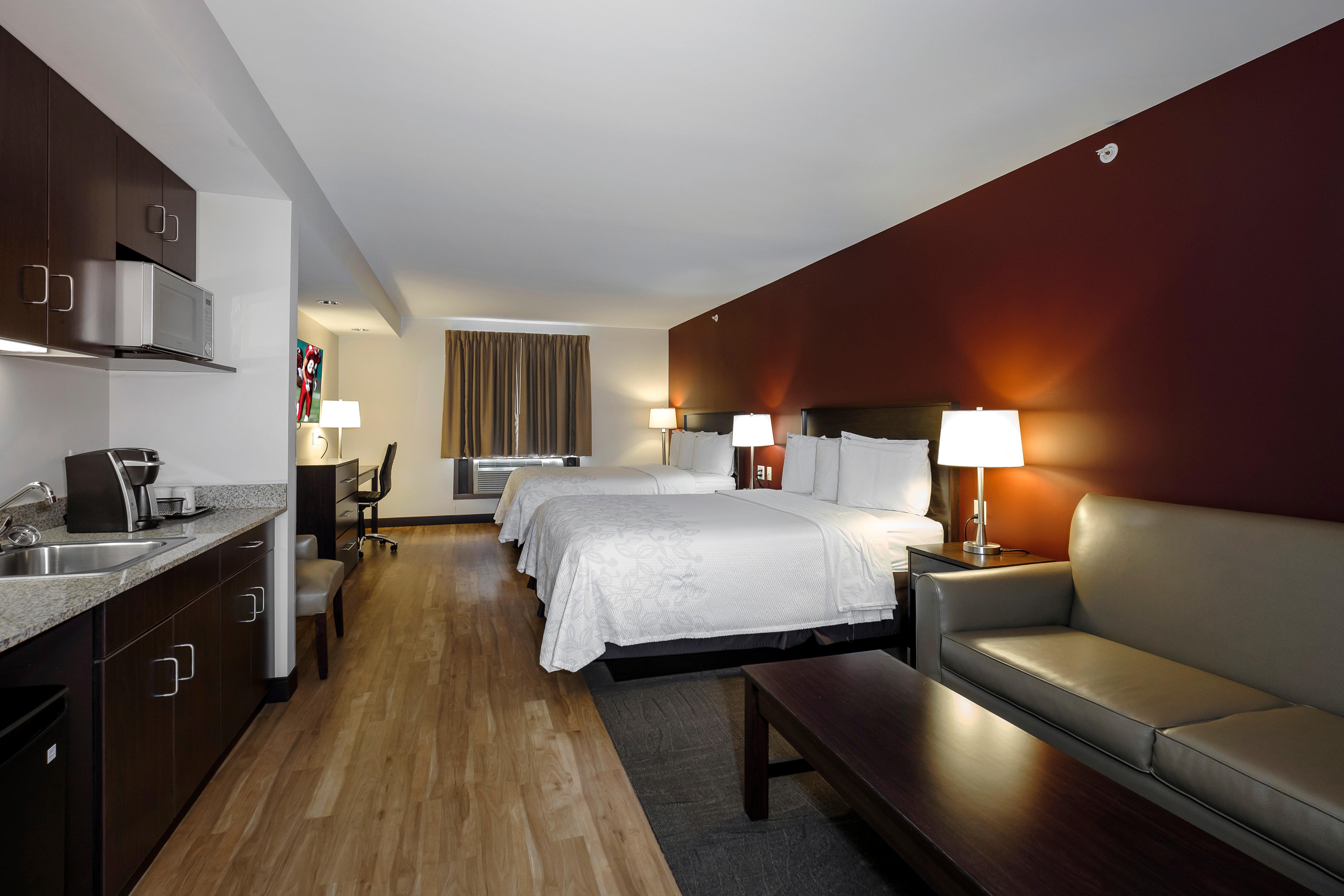Red Roof Inn Plus+ & Suites Malone Εξωτερικό φωτογραφία
