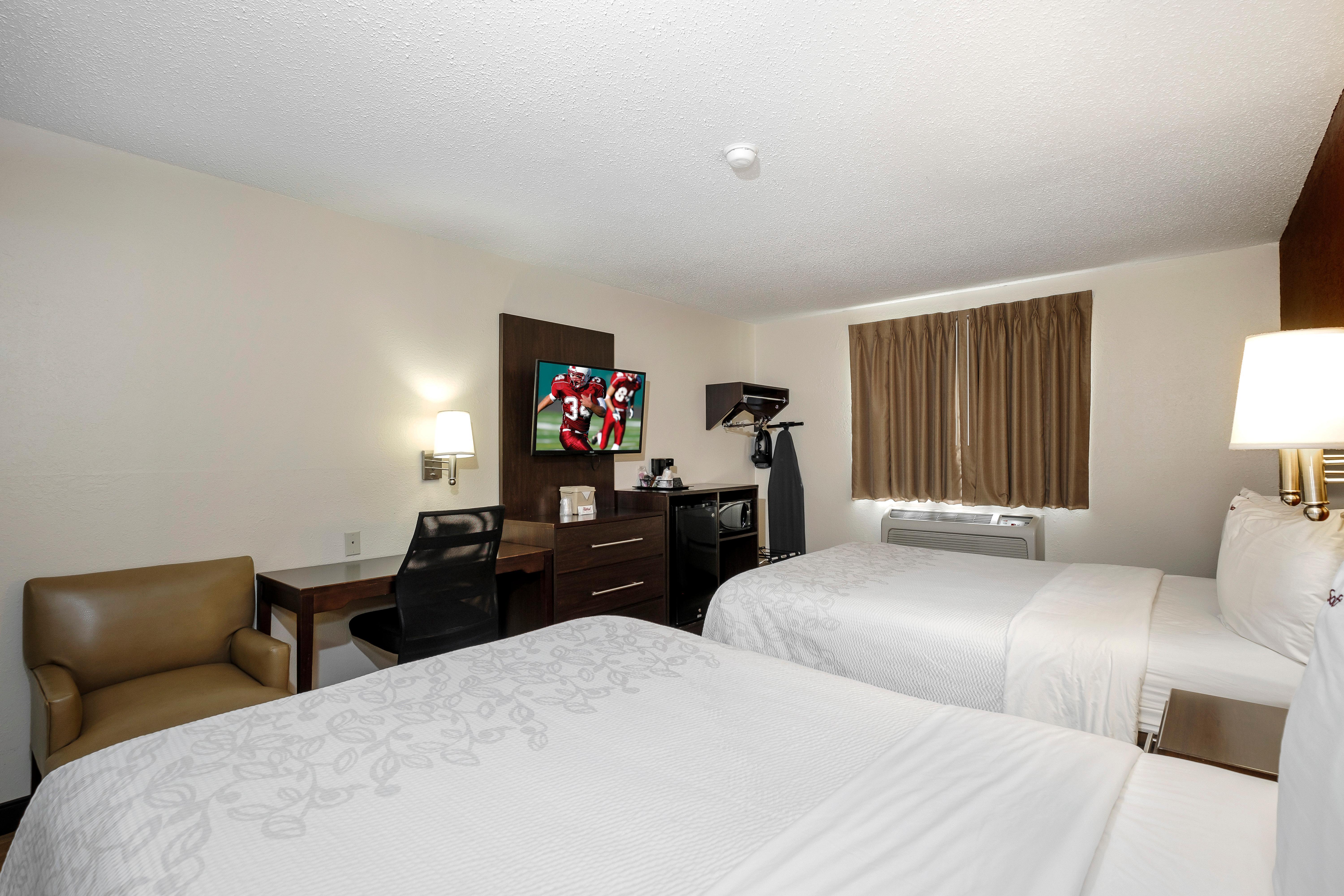 Red Roof Inn Plus+ & Suites Malone Εξωτερικό φωτογραφία