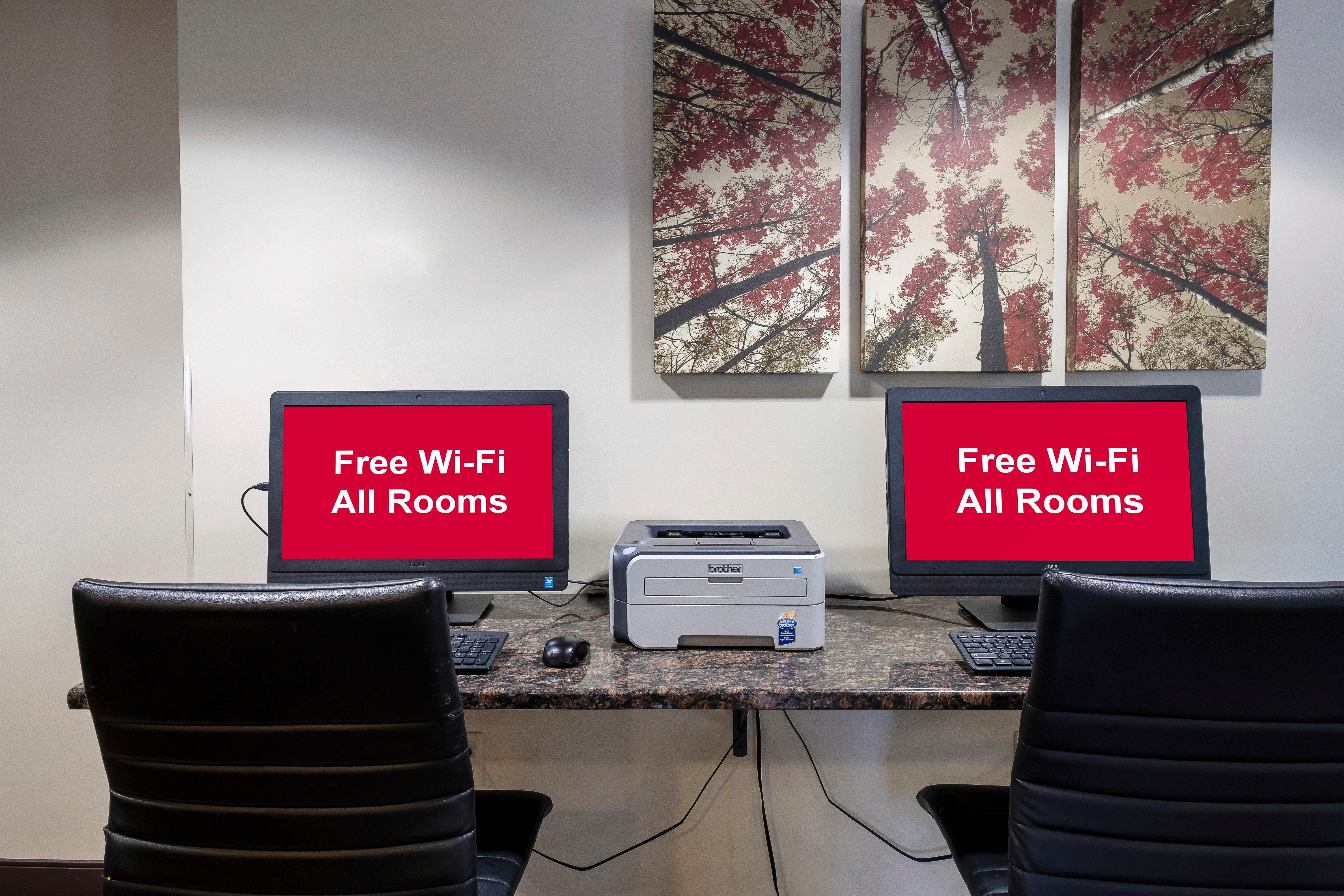 Red Roof Inn Plus+ & Suites Malone Εξωτερικό φωτογραφία